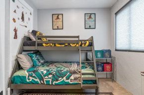 Comfortable 5br villa w pool arcade near Disney